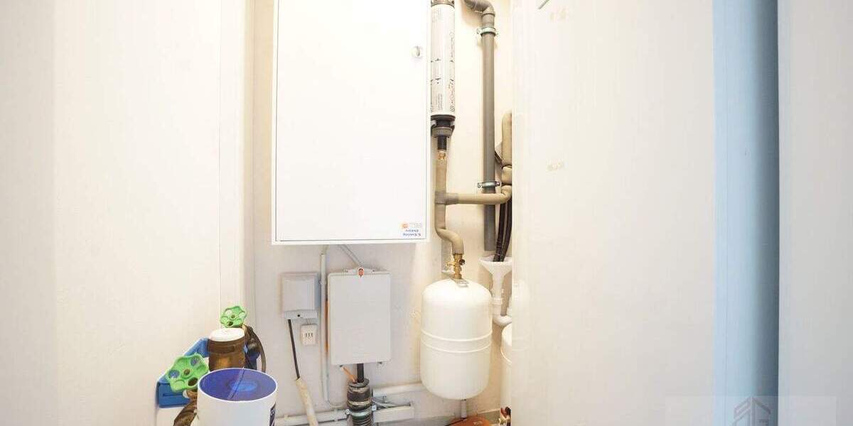 IMMOBILIEN GUMNIOR präsentiert: neuwertige Doppelhaushälfte in Emsbüren mit Garten und Carport 4 zimmer