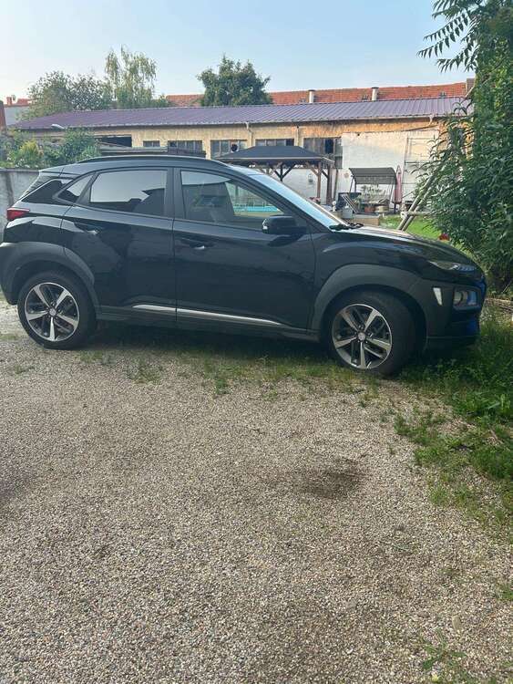 Hyundai KONA 78.618 km 18.000 € Naumburg 06618
