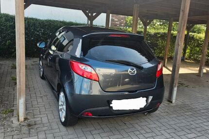Mazda 2 107.000 km 2.499 &euro; Wentorf 21465