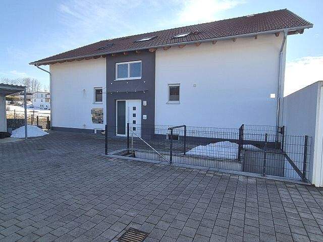 Etagenwohnung Bad Kötzting Reitenstein - 3 Zimmer, 72 m&sup2;, 245.000&euro; | Angebot:24858407