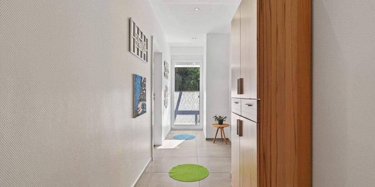 Doppelhaushälfte Malsch - 7 Zimmer, 243 m&sup2;, 775.000&euro; | Angebot:24860356