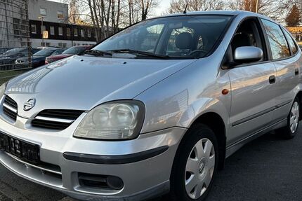 Nissan Almera Tino 109.352 km 2.300 &euro; Langenhagen 30851