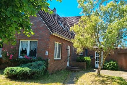 Haus Husum - 8 Zimmer, 238 m&sup2;, 325.000&euro; | Angebot:26942636