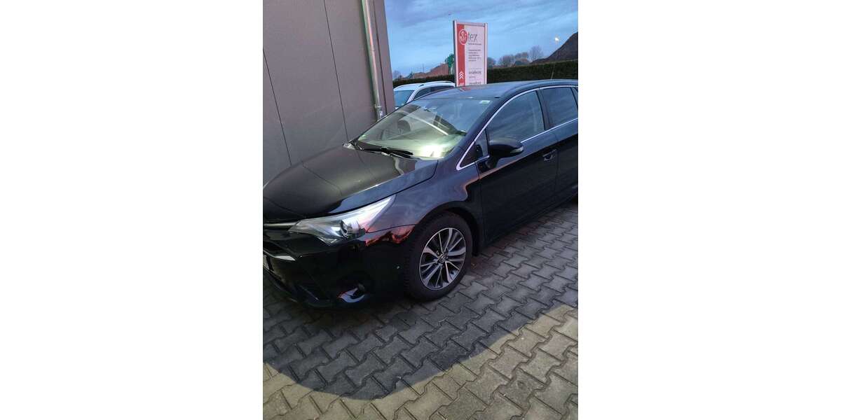 Toyota Avensis 185.000 km 8.000 &euro; Diepholz 49356