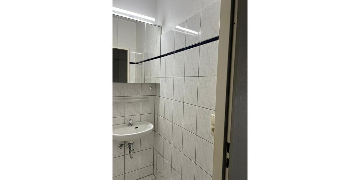 Etagenwohnung Mönchengladbach Süd - 4 Zimmer, 115 m&sup2;, 270.000&euro; | Angebot:26398013