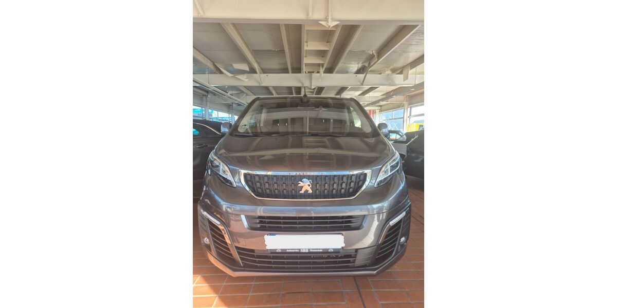 Peugeot Traveller 94.529 km 30.000 &euro; Westerstede 26655