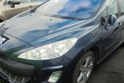 Peugeot 308 168.544 km 1.999 &euro; Nordhausen 99734