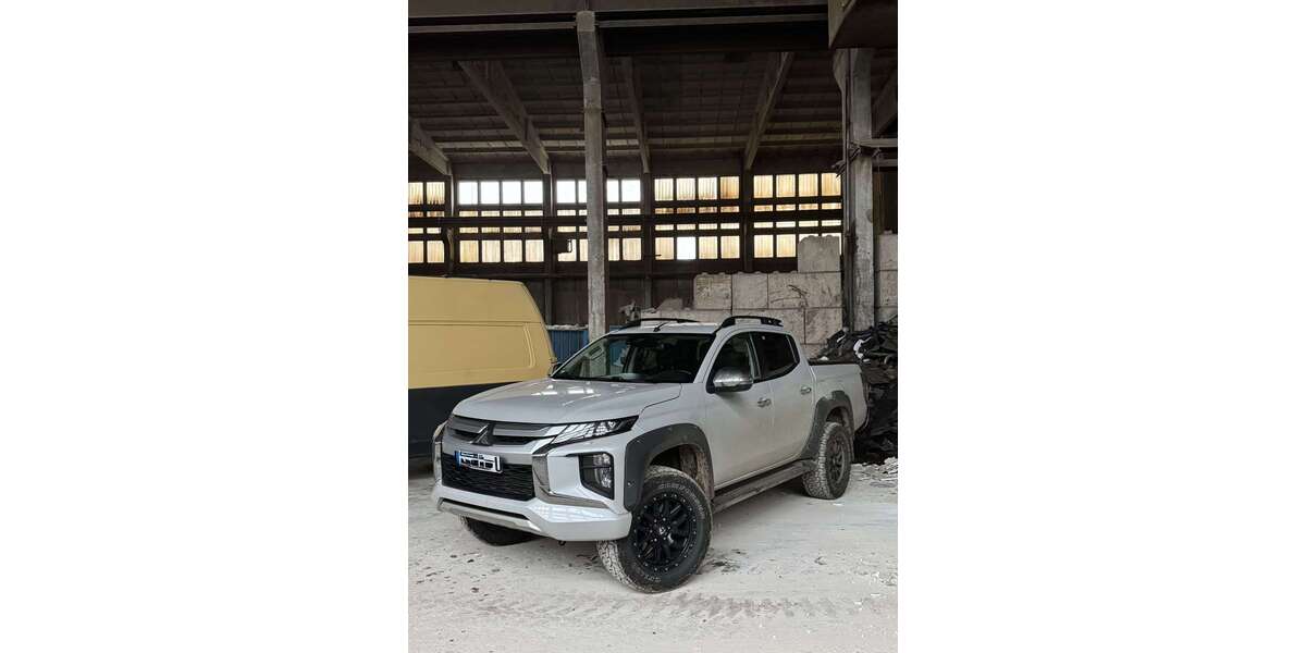 Mitsubishi L200 65.000 km 27.000 &euro; Grießbach 09430