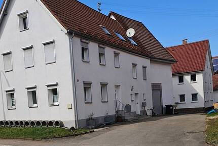 Haus Laichingen Feldstetten - 7 Zimmer, 202 m&sup2;, 299.000&euro; | Angebot:25695096