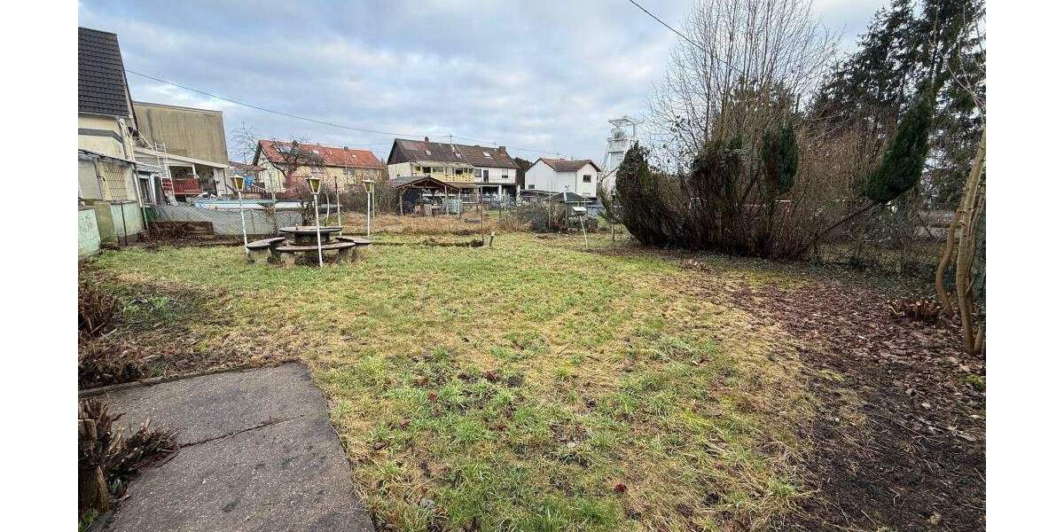 Einfamilienhaus Quierschied Göttelborn - 7 Zimmer, 123 m&sup2;, 99.000&euro; | Angebot:24838473