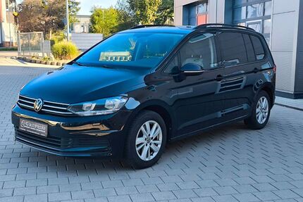 VW Touran 92.513 km 21.490 &euro; Kelheim 93309