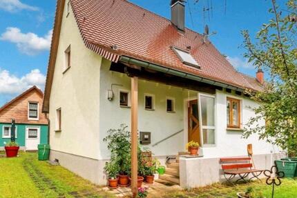 Haus Villingen-Schwenningen Schwenningen - 4 Zimmer, 95 m&sup2;, 1.800&euro; | Angebot:25980750