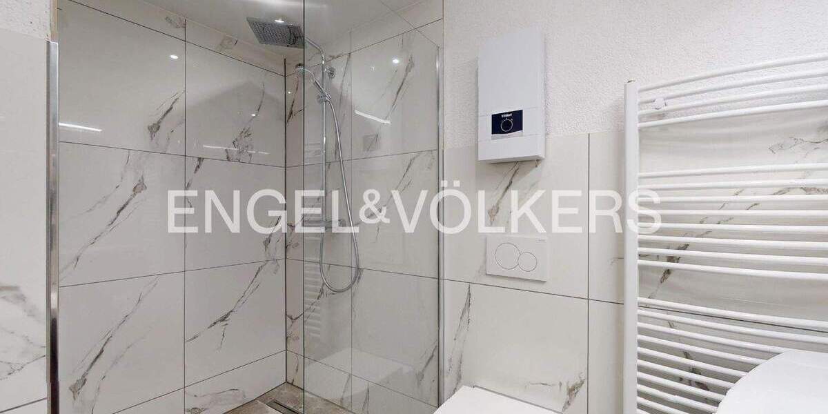 Etagenwohnung Moers Moers-Mitte - 5 Zimmer, 156 m&sup2;, 375.000&euro; | Angebot:23987140