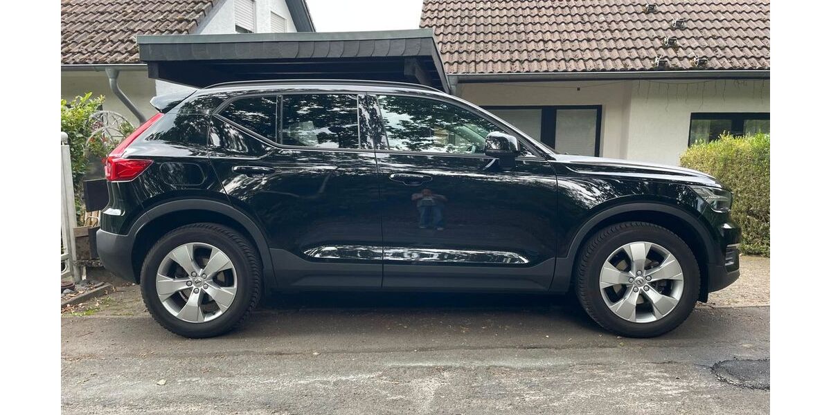 Volvo XC40 111.000 km 17.900 &euro; Detmold 32760