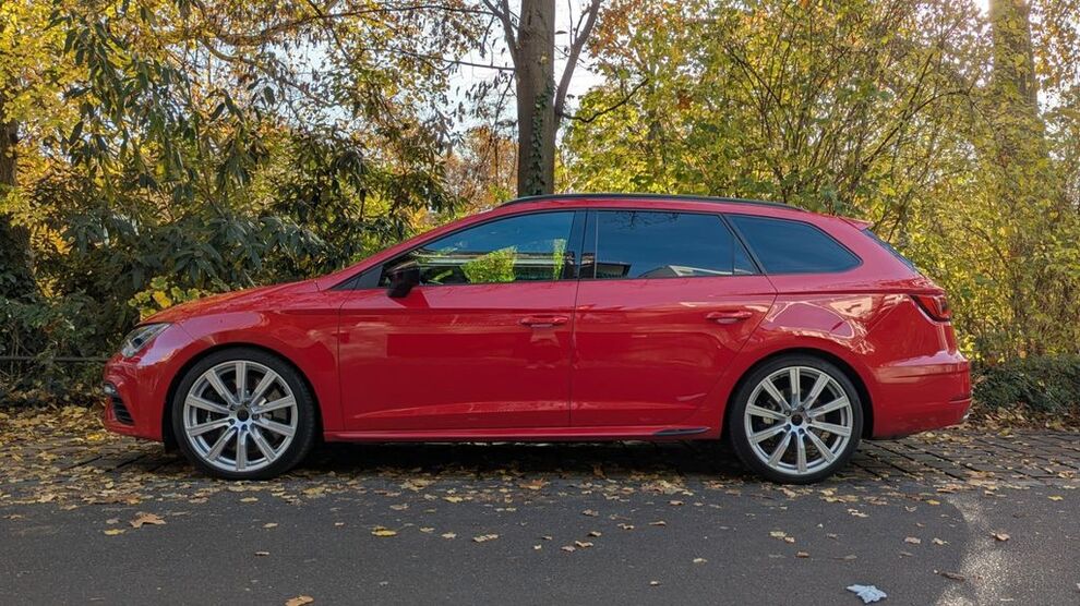 Seat Leon 53.300 km 25.800 € Oberasbach 90522