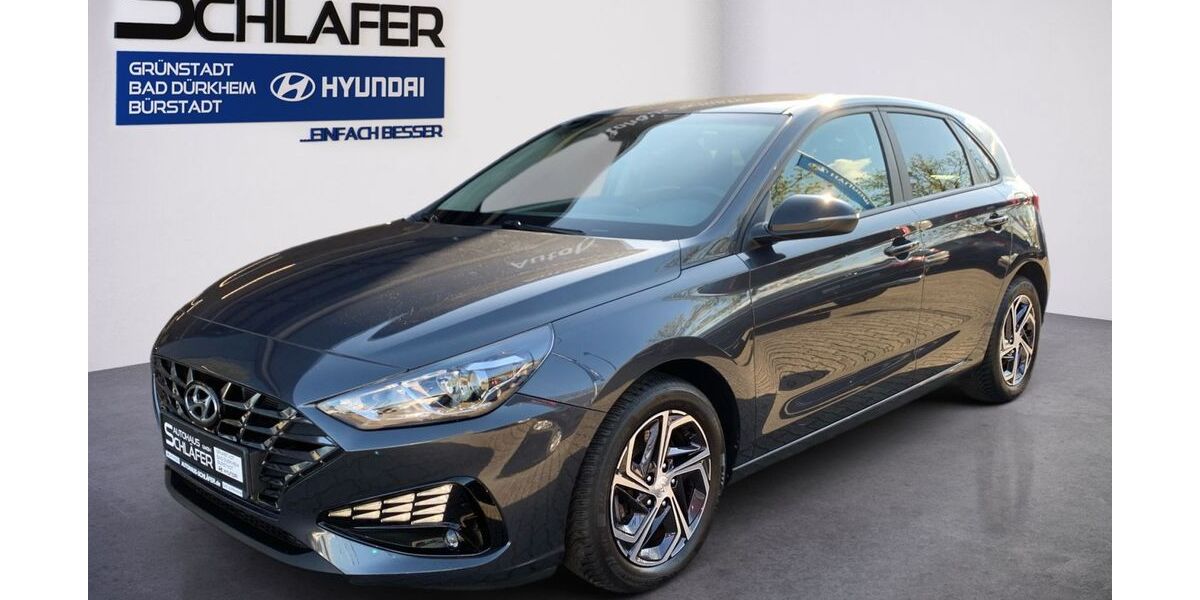 Hyundai i30 49.182 km 15.780 &euro; Bad Dürkheim 67098