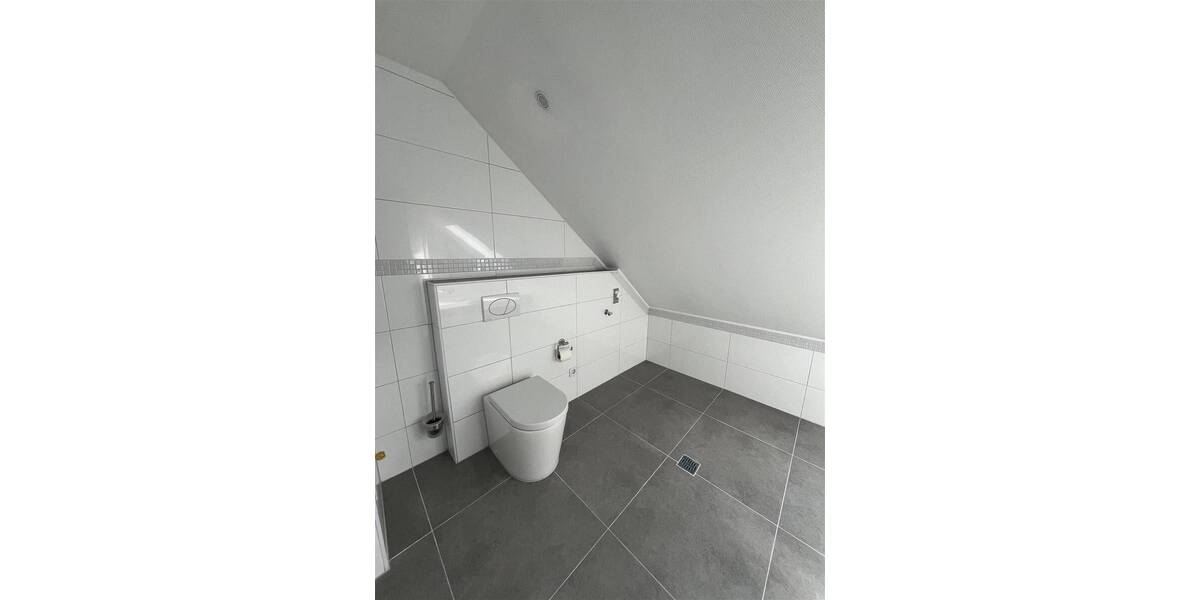 Mehrfamilienhaus, Wohnhaus Hardheim - 6 Zimmer, 180 m&sup2;, 385.000&euro; | Angebot:25706815