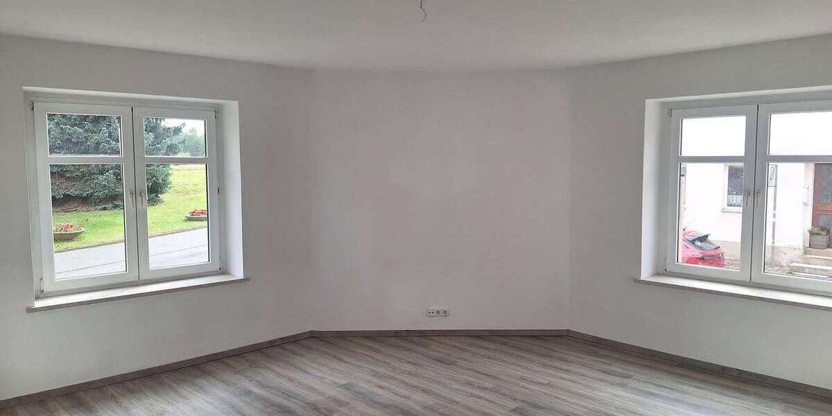 Etagenwohnung Zwickau-Crossen Crossen - 3 Zimmer, 85 m&sup2;, 595&euro; | Angebot:27116213