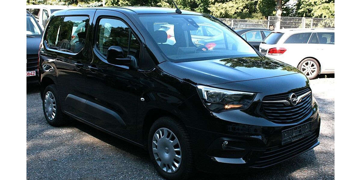 Opel Combo Life 100.000 km 9.990 &euro; Sponholz bei Neubrandenburg 17039