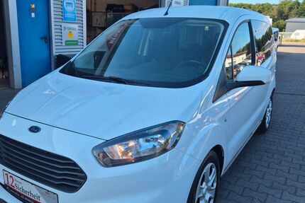 Ford Tourneo Courier 87.000 km 12.880 € Moerschbach 55494