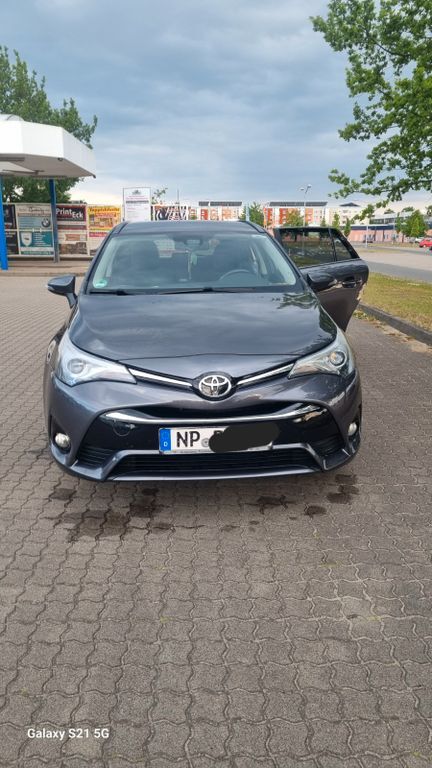 Avensis