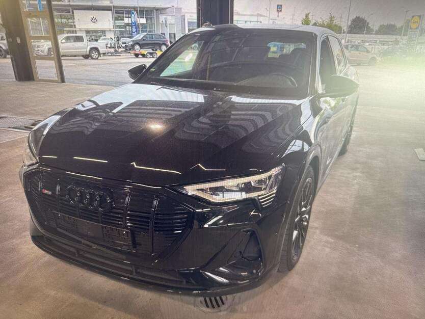 Audi e-tron 69.925 km 39.909 € Hagen 58091