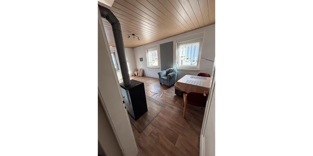 Haus zu vermieten 290qm auch Gewerbe möglich Halle Garten Wohnung 7 zimmer