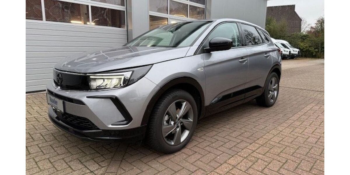 Opel Grandland (X) 12.000 km 24.450 &euro; Augustfehn 26689