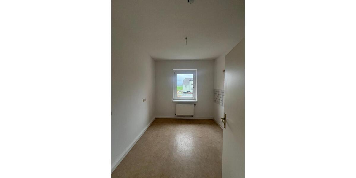 Etagenwohnung Sandersdorf-Brehna Glebitzsch - 2 Zimmer, 300&euro; | Angebot:22225710