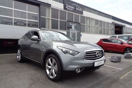 INFINITI QX70
