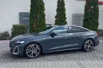 Audi A5 3.100 km 65.600 &euro; Rödermark 63322
