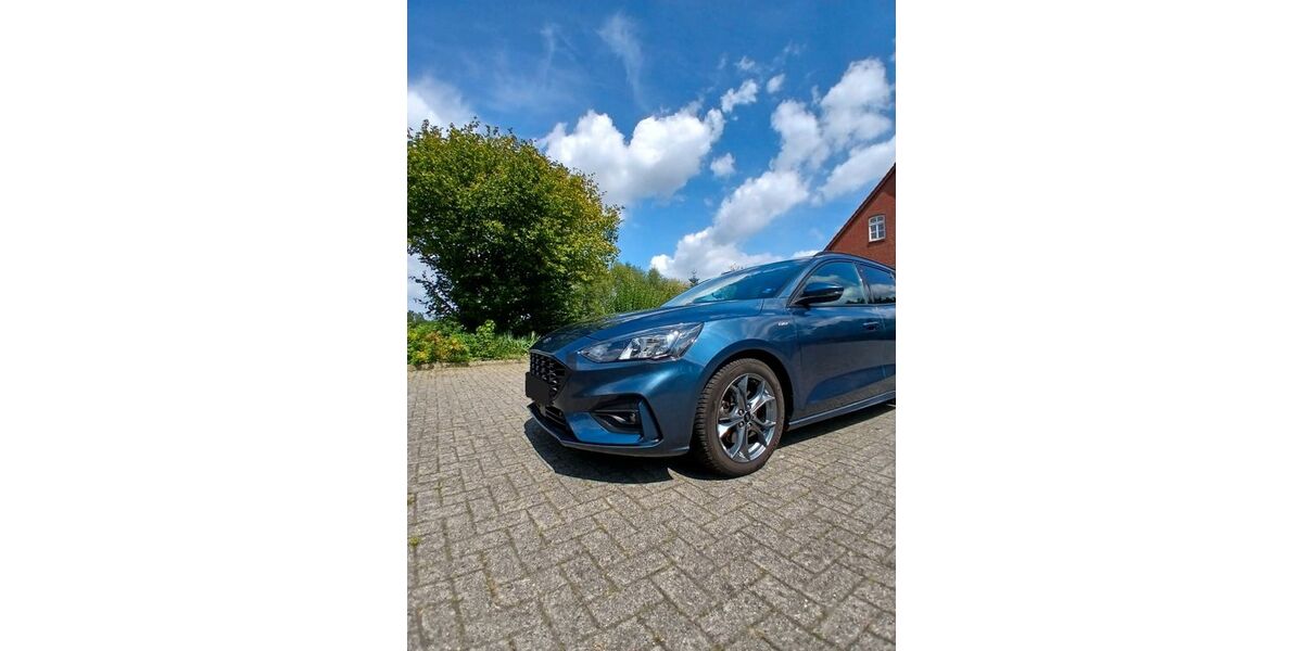 Ford Focus 89.000 km 14.999 &euro; Melle 49328