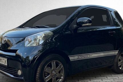 Toyota IQ 61.000 km 8.950 &euro; Berlin 14163