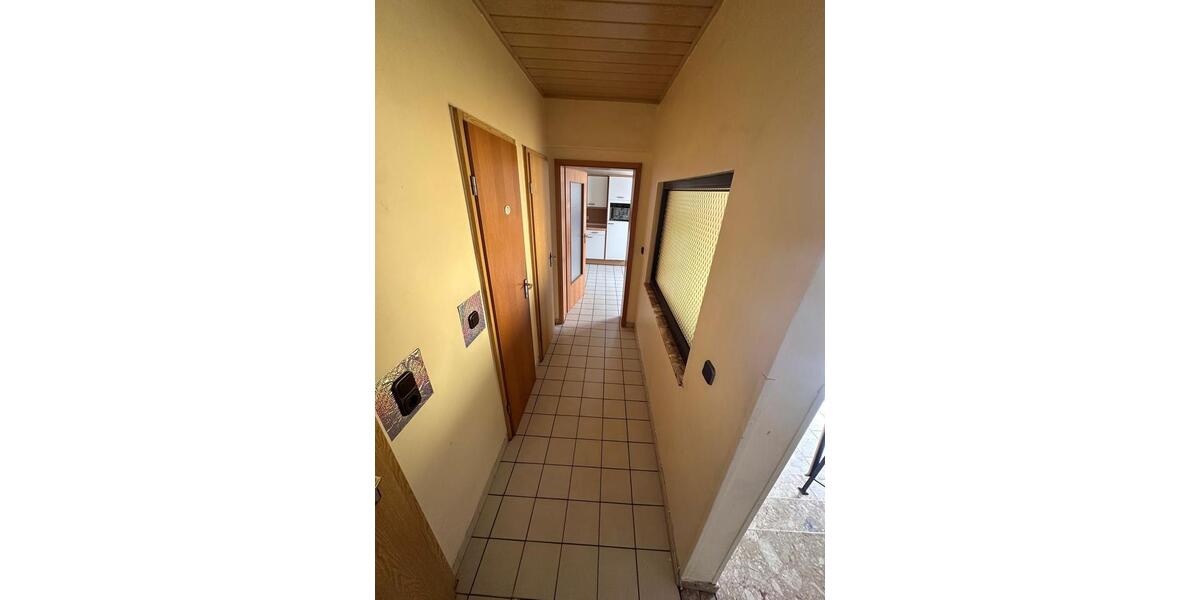 Einfamilienhaus Linden - 6 Zimmer, 220 m&sup2;, 420.000&euro; | Angebot:27023922