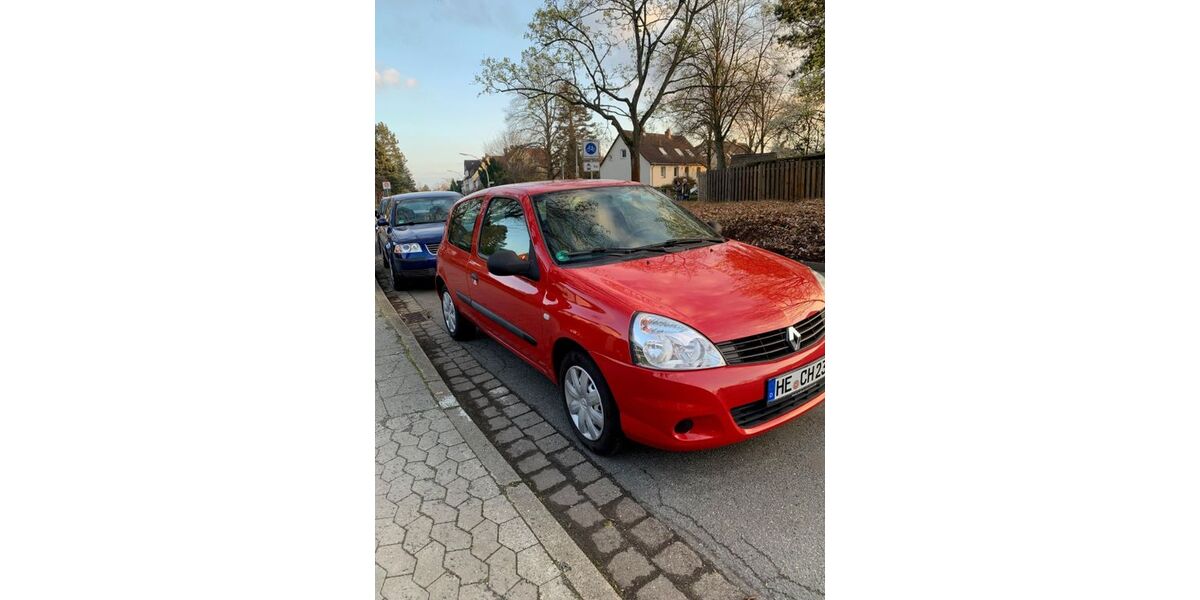 Renault Clio 53.500 km 3.350 &euro; Braunschweig 38118