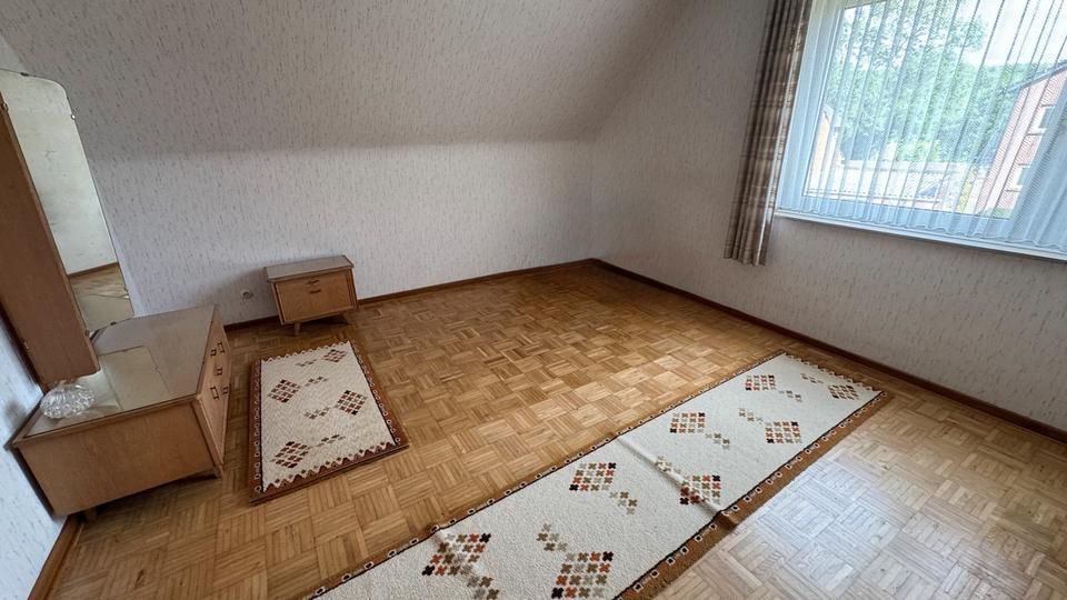 Einfamilienhaus Niederkrüchten - 7 Zimmer, 164 m&sup2;, 320.000&euro; | Angebot:27080107