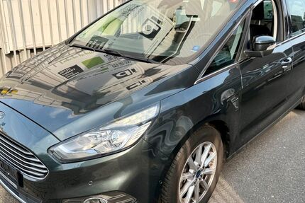 Ford S-Max 179.322 km 8.950 &euro; Krefeld 47799