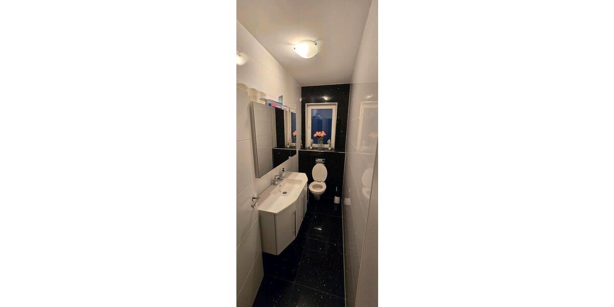 Etagenwohnung Gießen Wieseck - 4 Zimmer, 150 m&sup2;, 1.500&euro; | Angebot:26087557