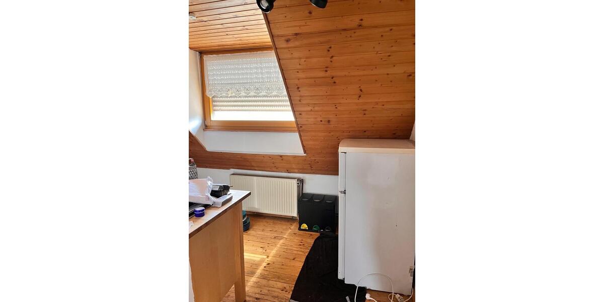 Dachgeschoßwohnung Mannheim Niederfeld - 3 Zimmer, 54 m&sup2;, 450&euro; | Angebot:25960809