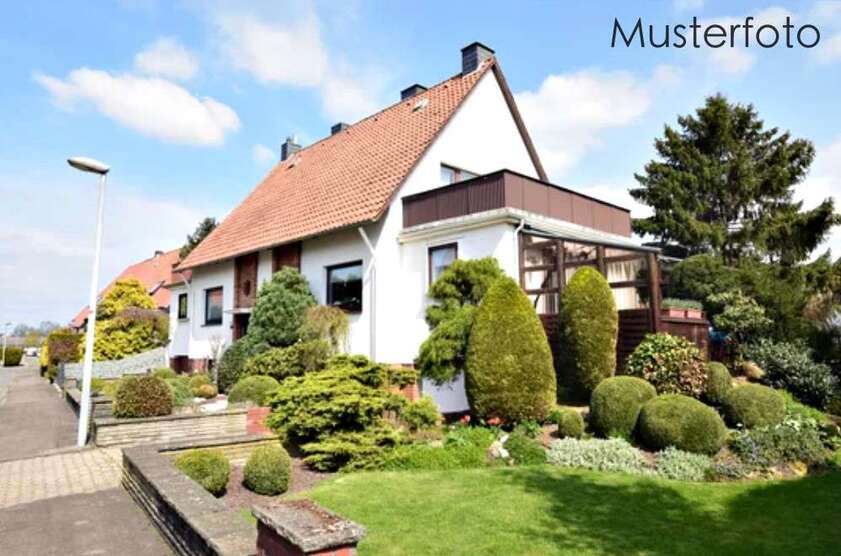 Haus zum Kaufen in Dresden 418.500 € 241.28 m²