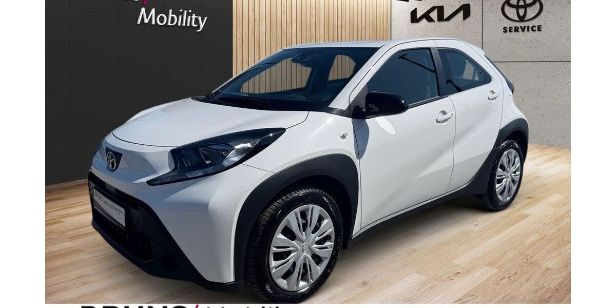 Toyota Aygo (X) 16.451 km 15.790 &euro; Quakenbrück 49610