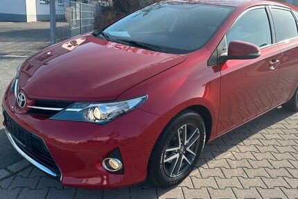 Toyota Auris 83.500 km 11.450 &euro; Fürth 90763