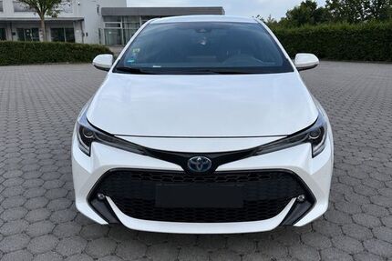 Toyota Corolla 53.700 km 21.000 &euro; Offenbach 63069