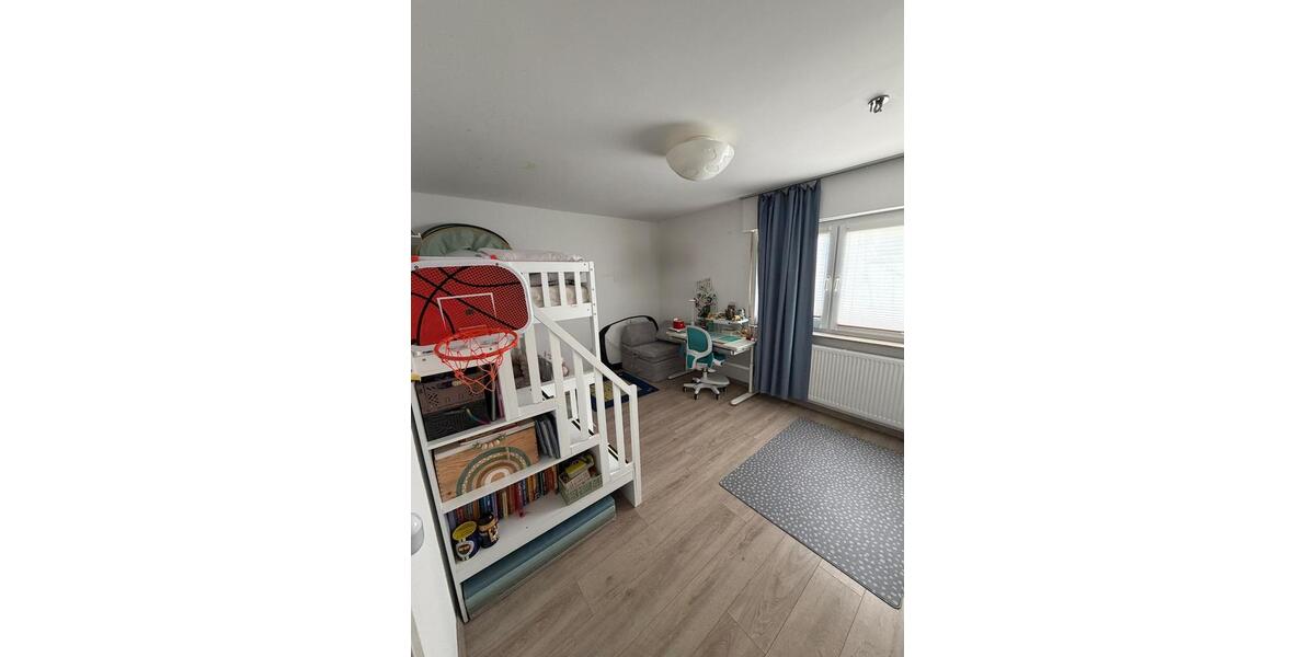 Erdgeschoßwohnung Leinfelden-Echterdingen Echterdingen - 4.5 Zimmer, 100 m&sup2;, 1.750&euro; | Angebot:26648050