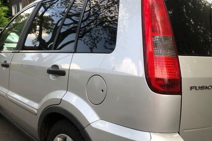 Ford Fusion 158.500 km 1.150 &euro; Duisburg 47051