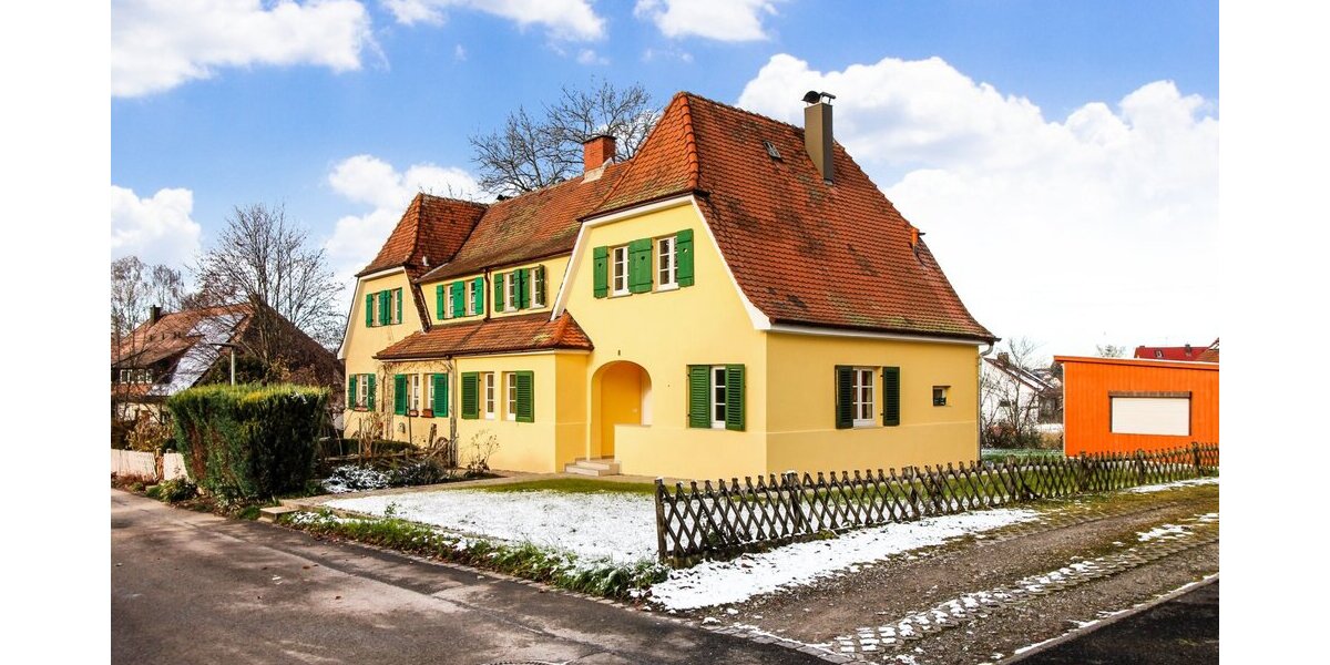 Bezaubernde Doppelhaushälfte mit liebevollen Details und Garage in Rottweil! 5 zimmer