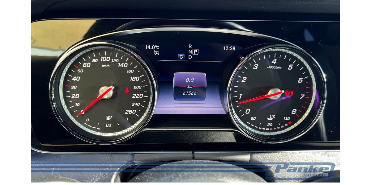 Mercedes-Benz E 200 T-Modell 9G*LED*RFK*NAV*SHZ*Ambient*TotW* 61.566 km 24.990 &euro; Berlin 13187