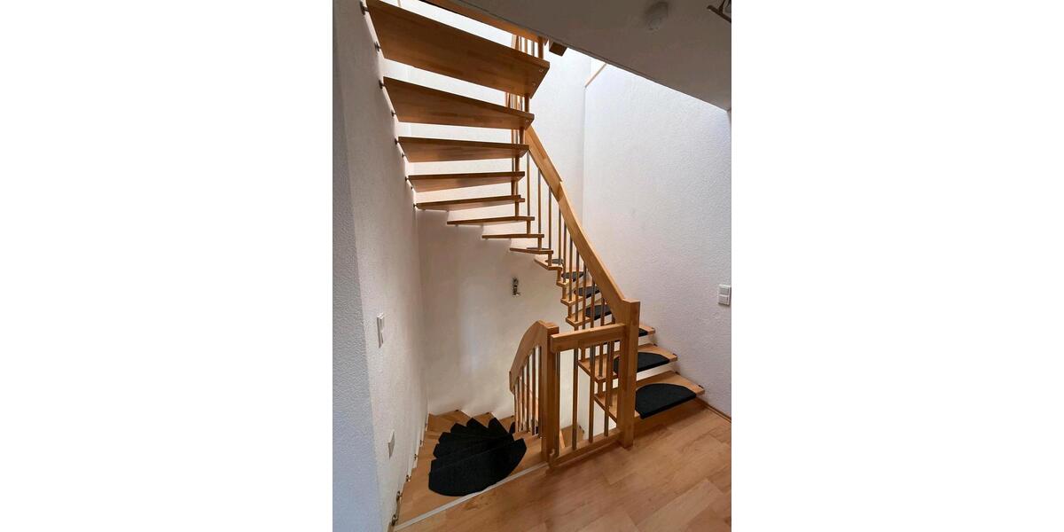 Etagenwohnung Queidersbach - 5 Zimmer, 224 m&sup2;, 3.200&euro; | Angebot:26335203