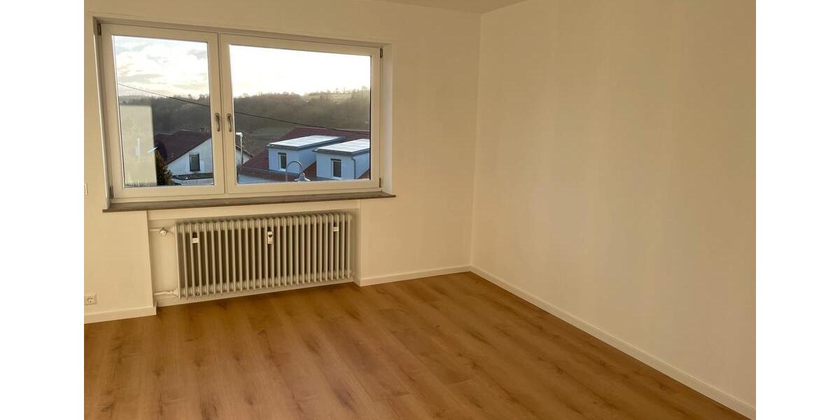 Etagenwohnung Weissach - 3 Zimmer, 97 m&sup2;, 1.250&euro; | Angebot:26399971