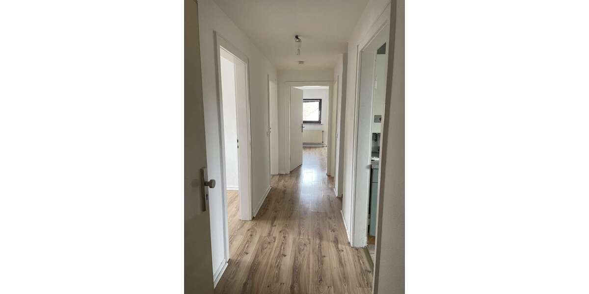 Etagenwohnung Hameln Mitte - 2.5 Zimmer, 65 m&sup2;, 585&euro; | Angebot:26808020